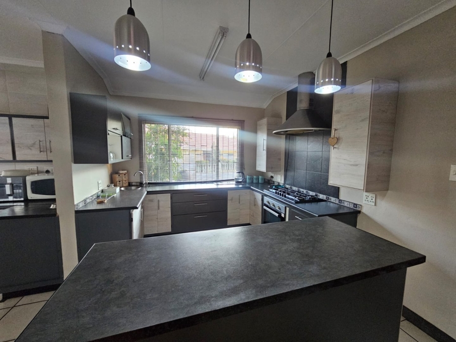 To Let 3 Bedroom Property for Rent in Sasolburg Ext 11 Free State